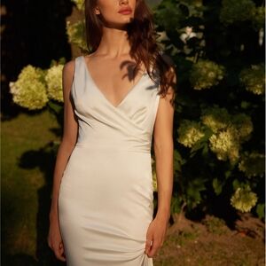 Justin Alexander Irving Gown Size 10 NWOT *STILL SOLD IN STORES**